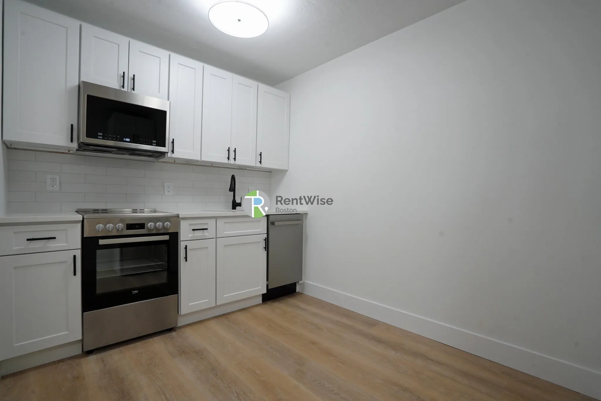 741 East 6th St, South Boston