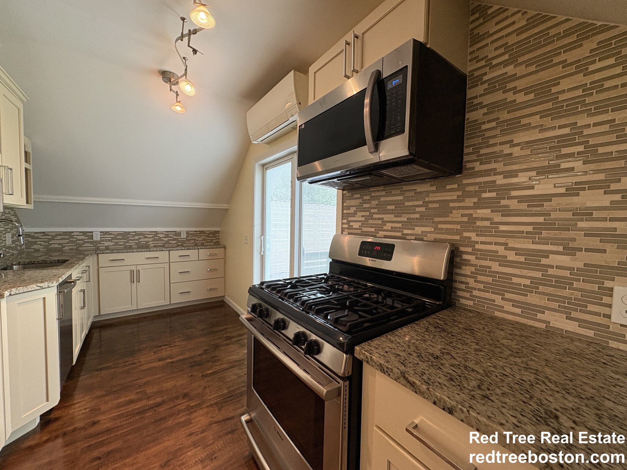 21 Holton St, Allston