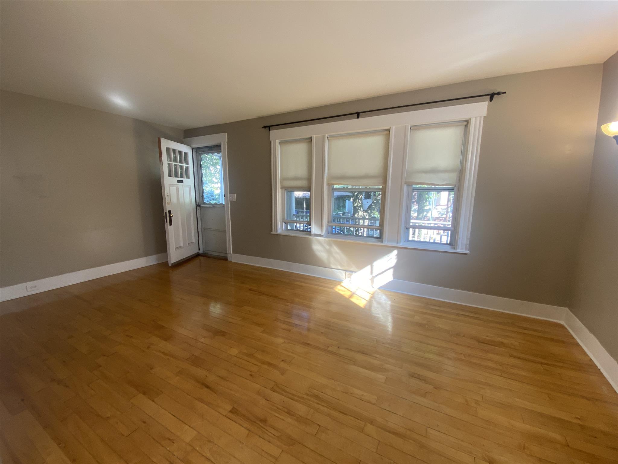 15 Corinthian Rd, Tufts