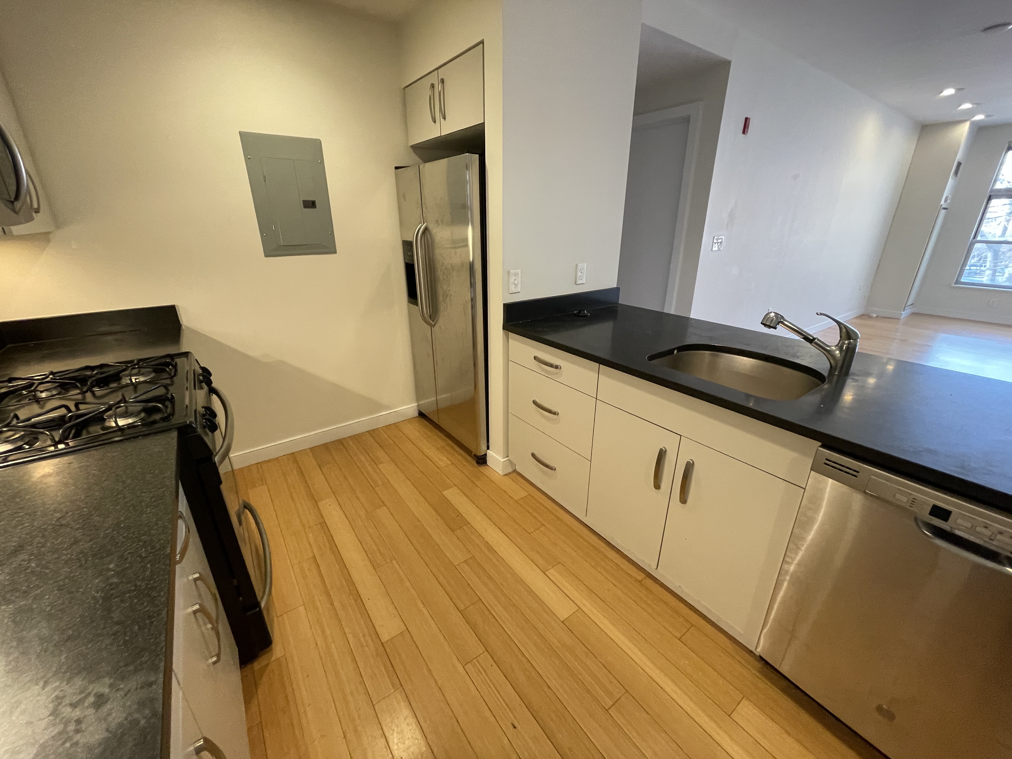 601 Albany St, South End