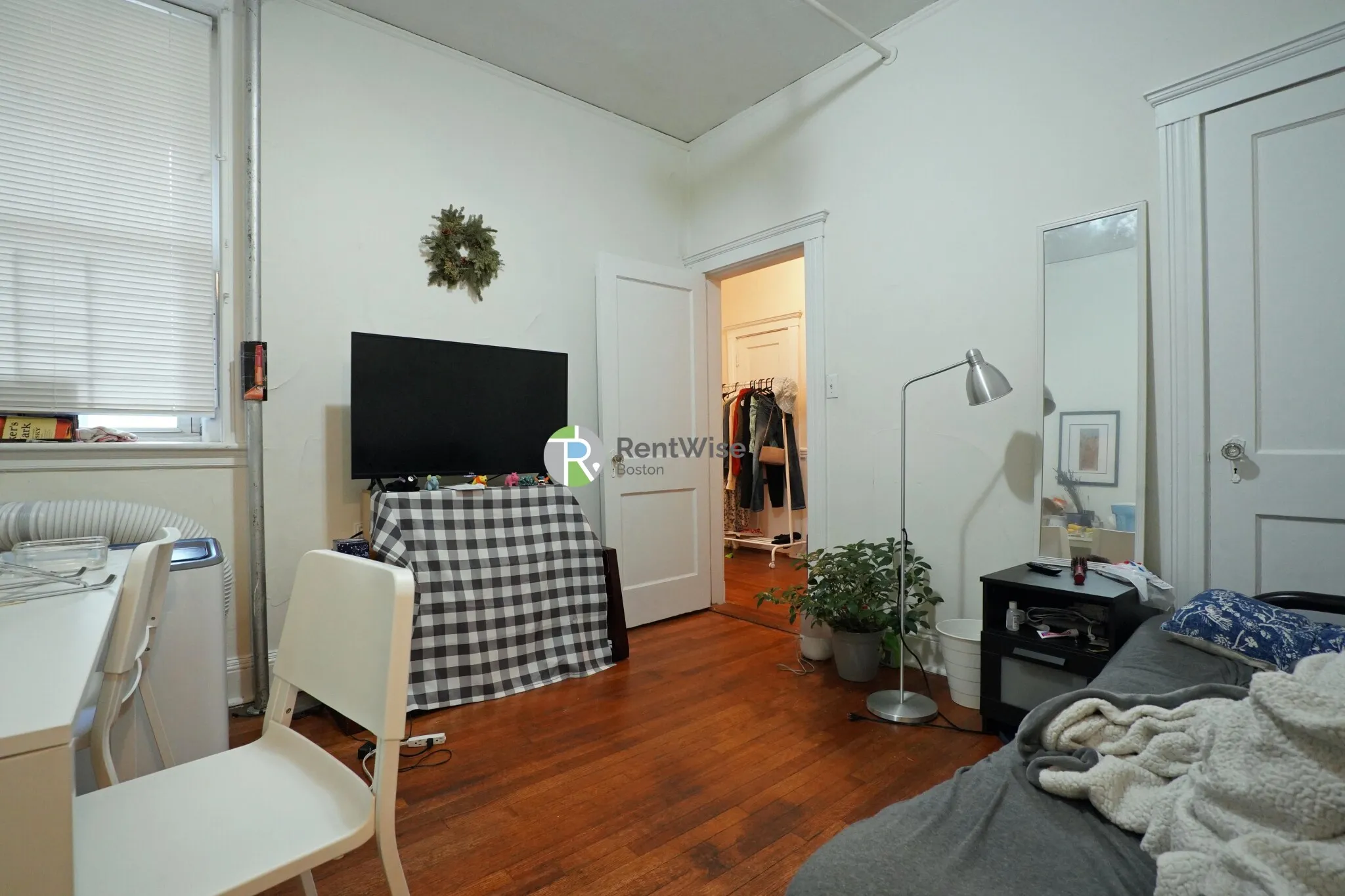 1848 Commonwealth Ave, Brighton