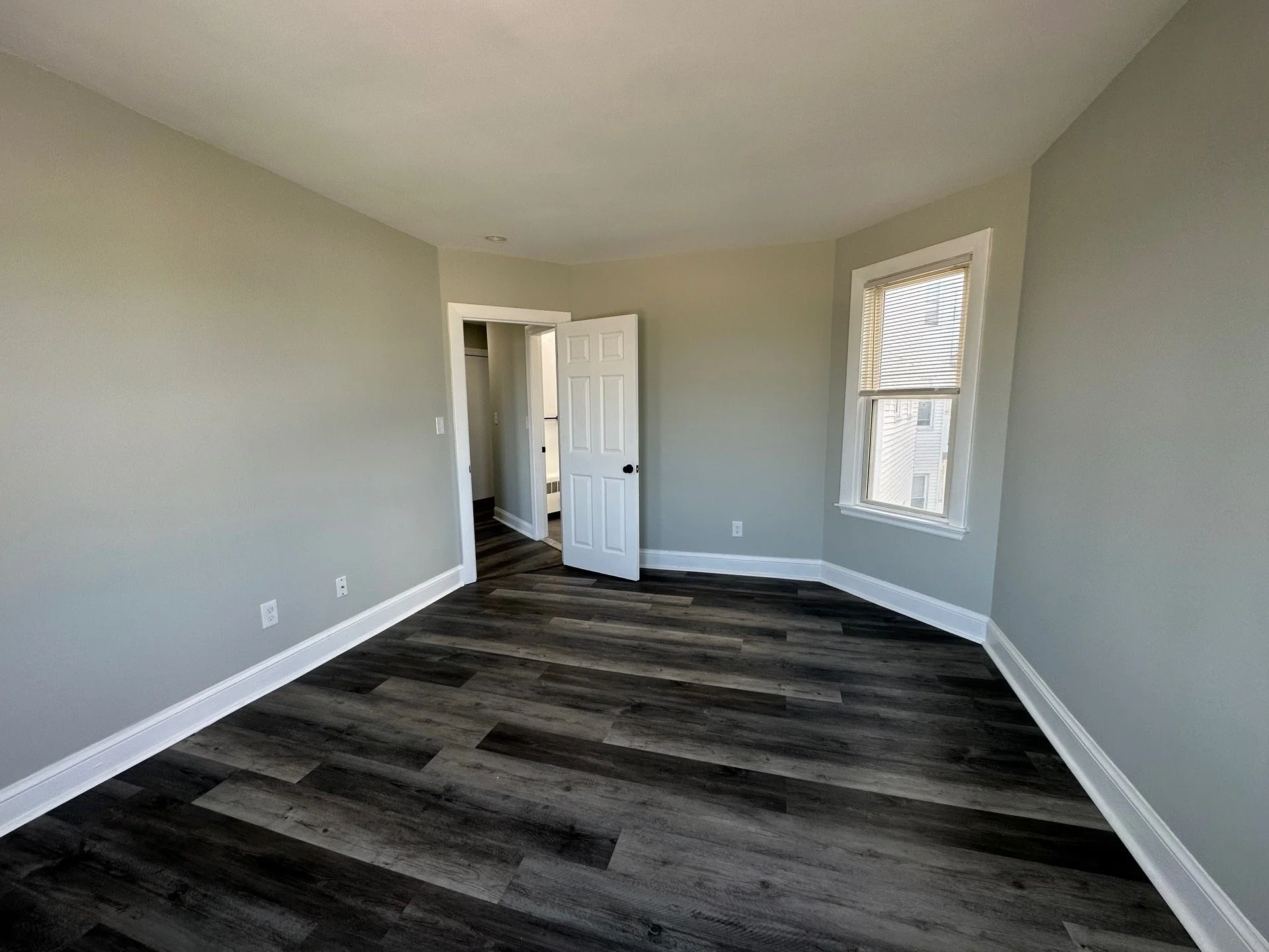 90 Winthrop Shore Dr, Winthrop