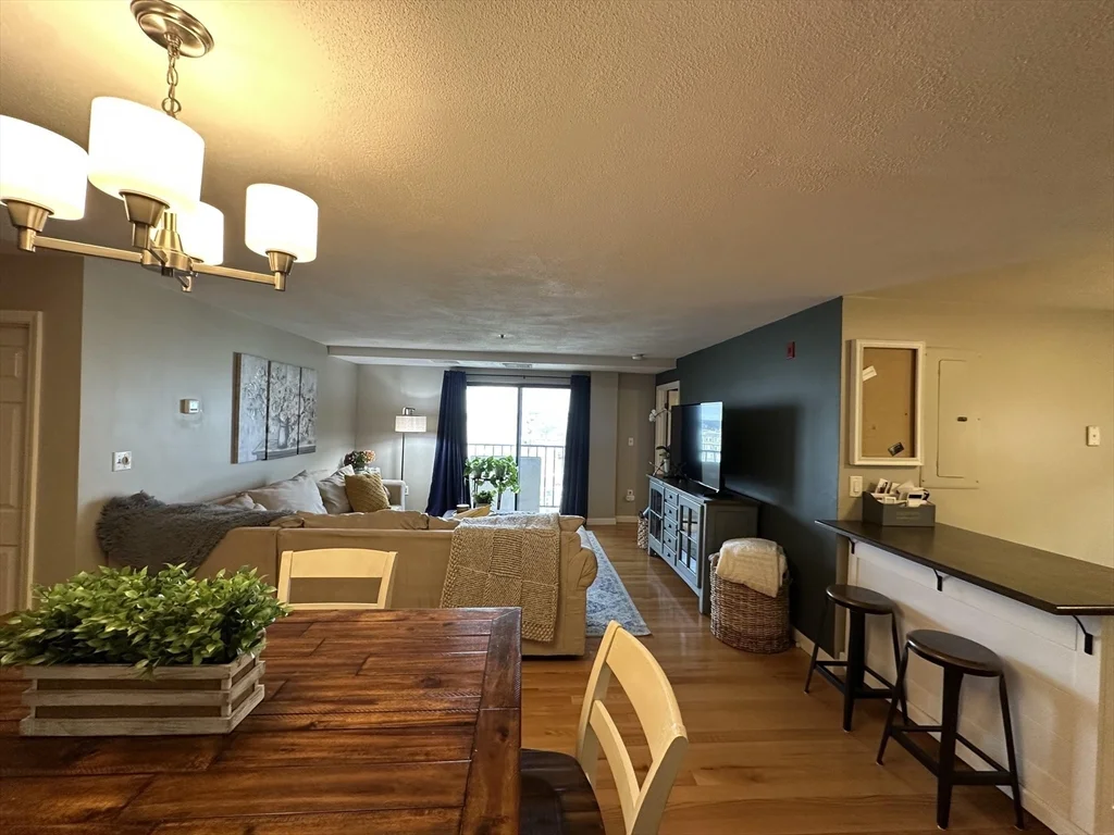 39 Parlin St, Everett