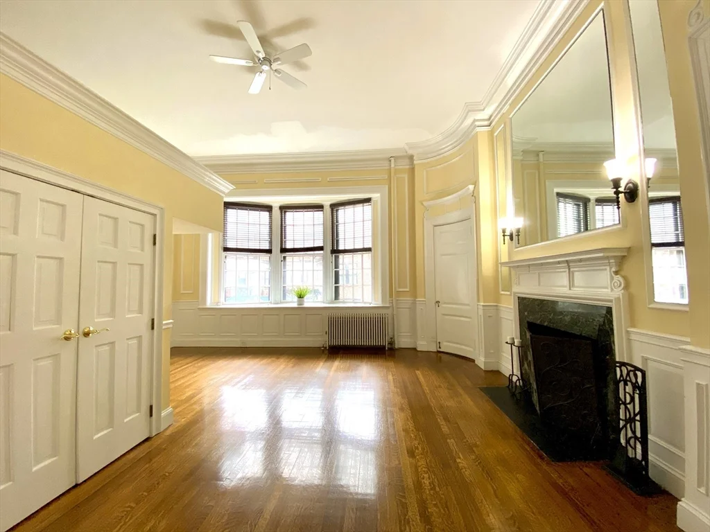 411 Beacon, Back Bay