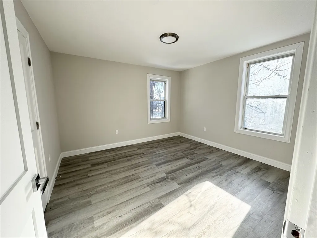 55 Burrell St, Roxbury