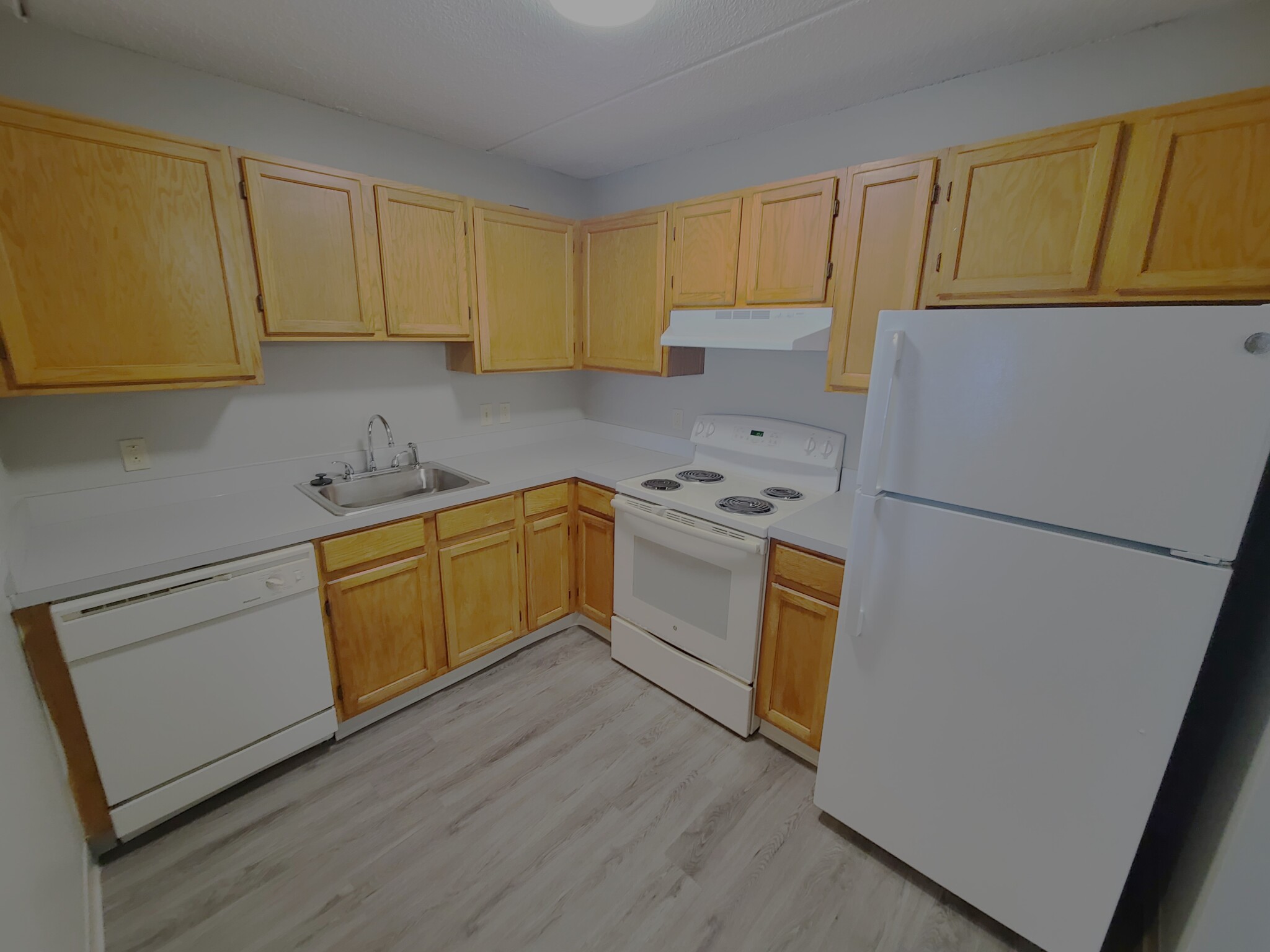 100 Ocean View Dr, Dorchester