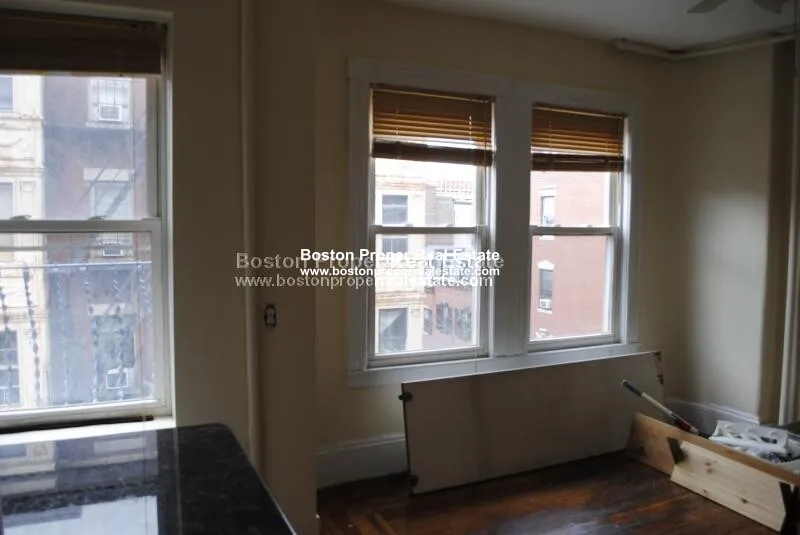 108 Myrtle St, Beacon Hill