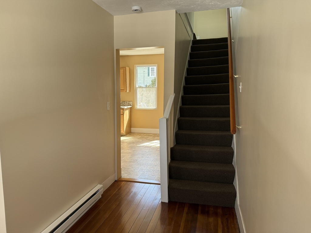 15 Trafalgar Sq, Barre