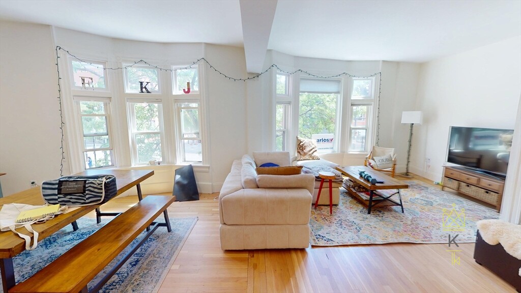 5 Davis Ave, Emerson Gardens