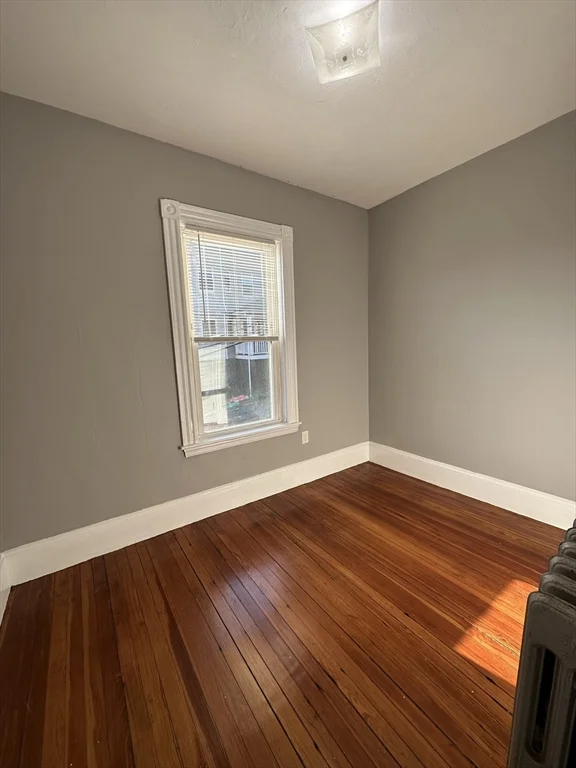 11 Sunset St, Mission Hill