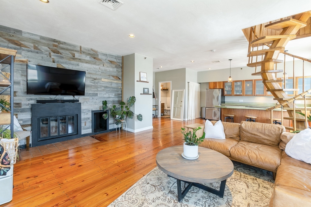 37 Winnisimmet St, Chelsea