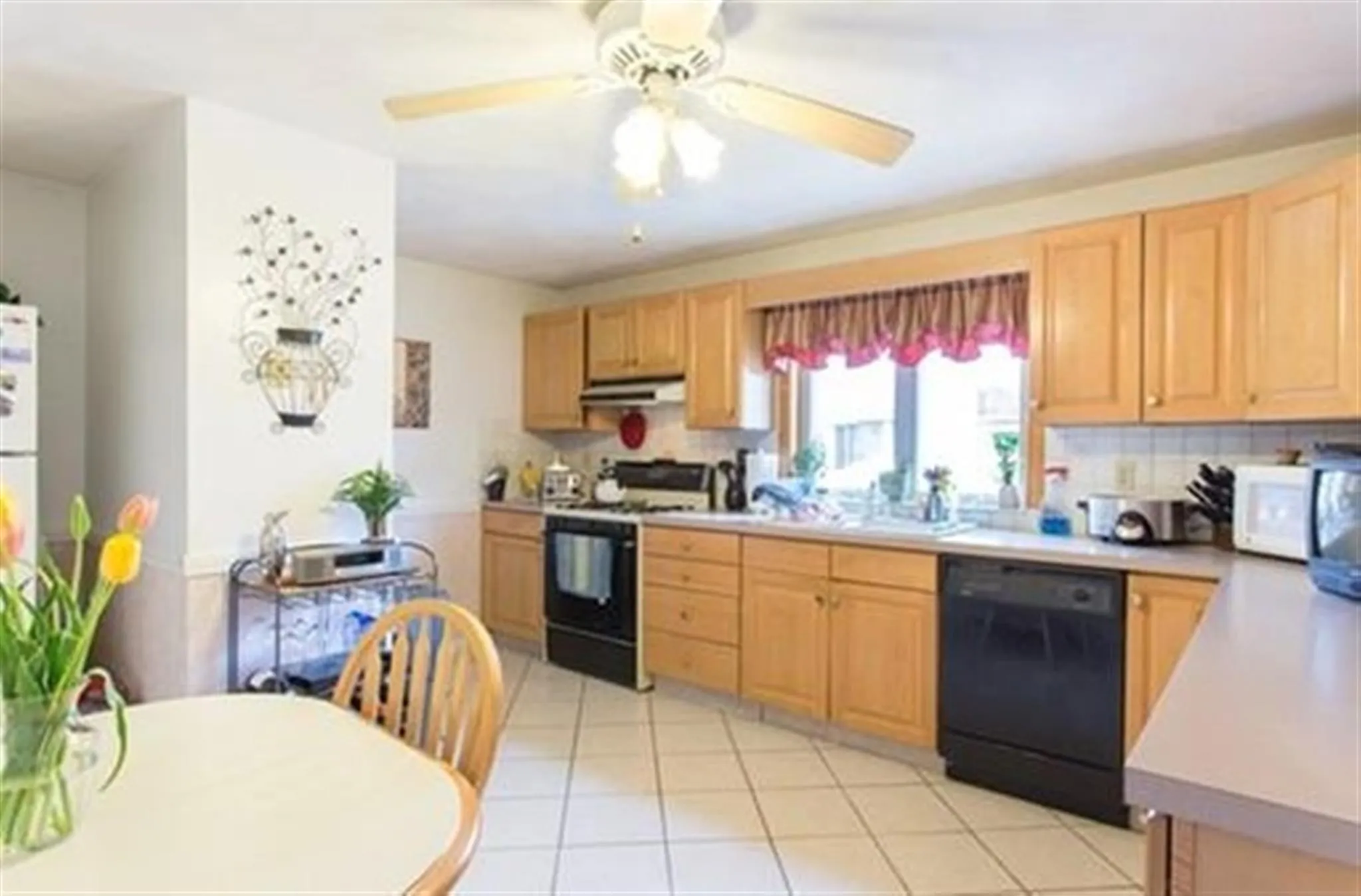 89 Princeton St, South Medford