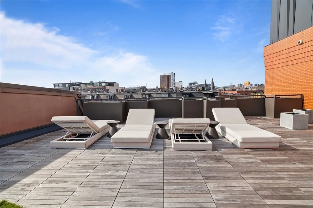 566 Columbus Ave, South End