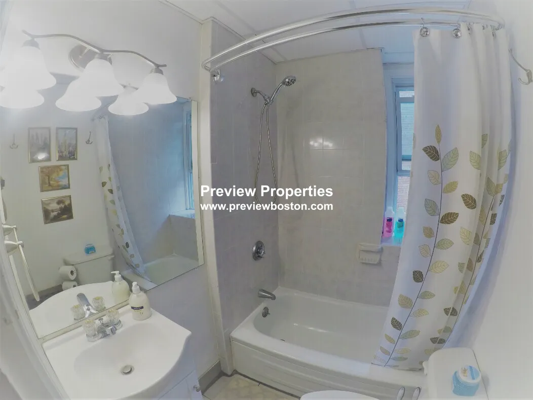 28 Orleans St, East Boston