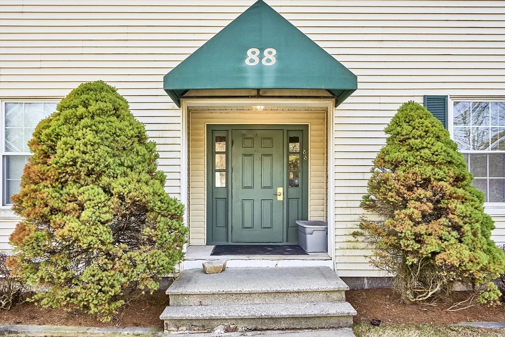 88 North Main St, Westford