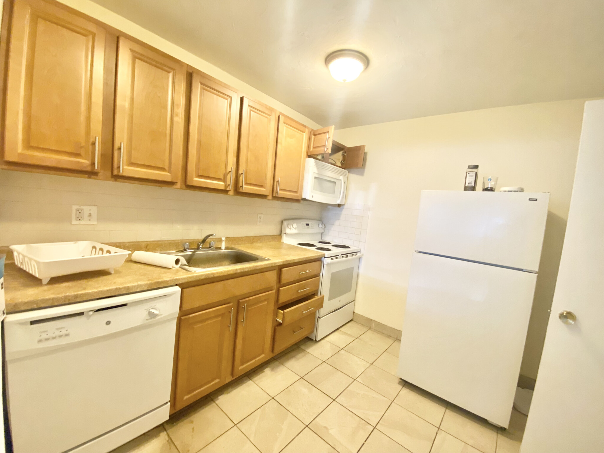 1 bed, 1 bath apartment for rent at 84 Gardner St Unit 3B.,, Allston — photo 3 of 4
