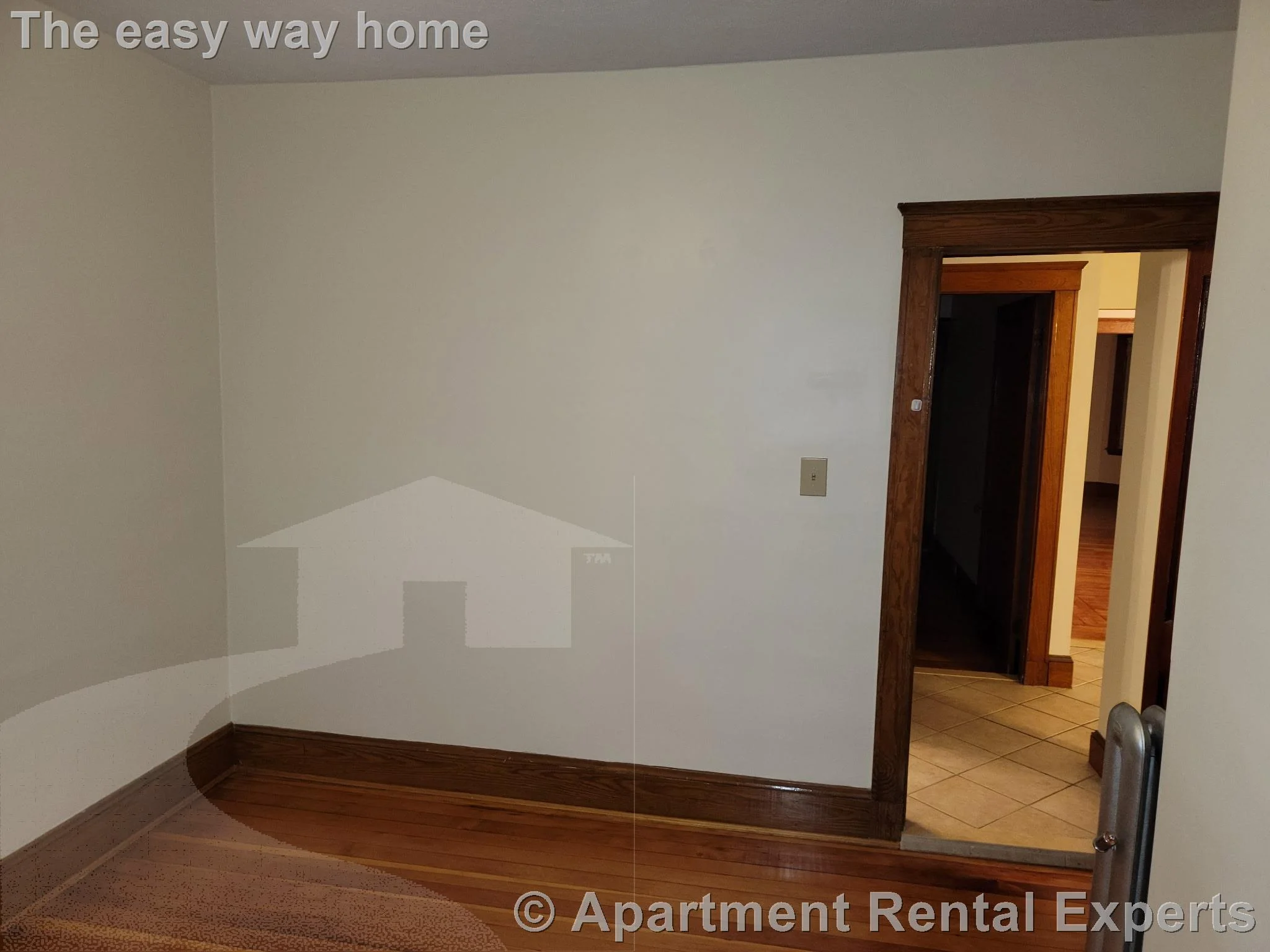 40 Kenmere Rd, Medford Square