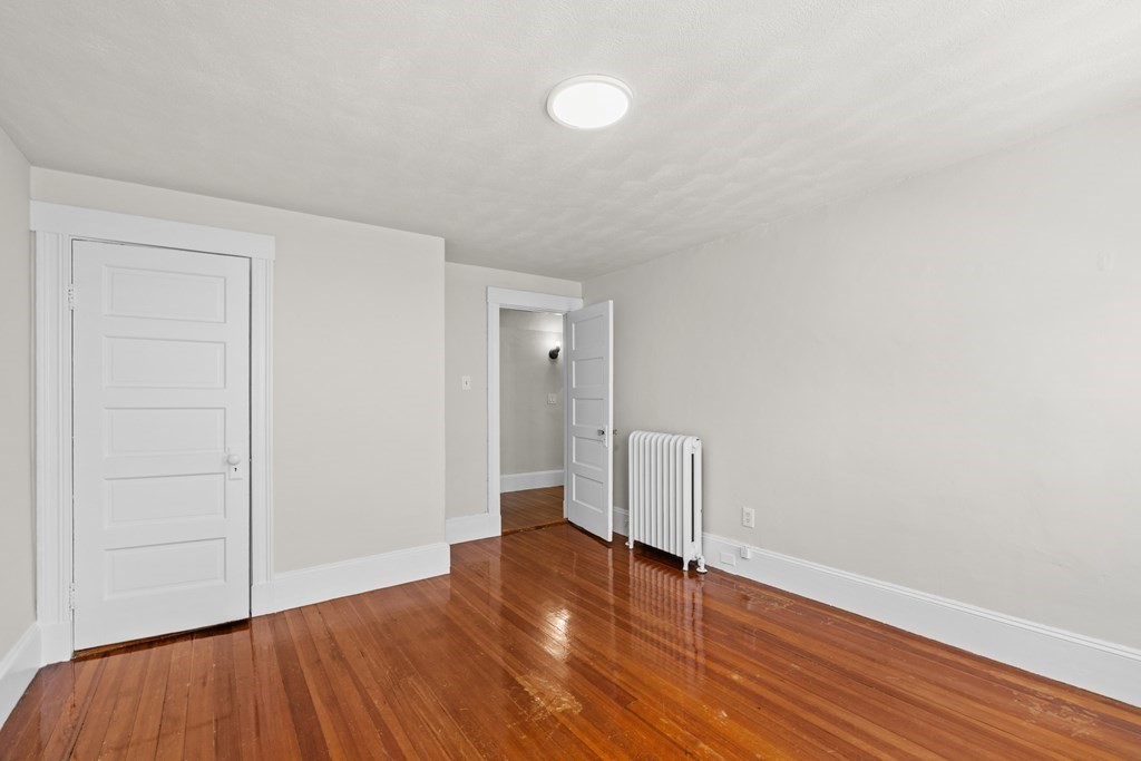 85 Linden Ave, West End