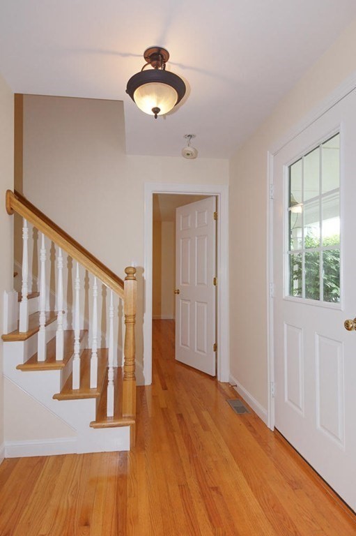 50 Fisher Rd, Southborough