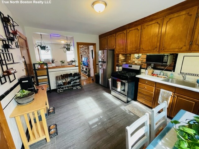 170 Endicott St, North End