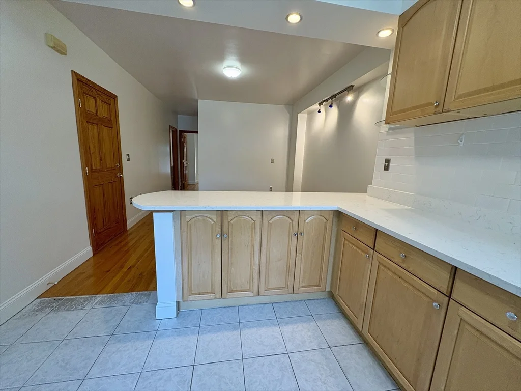 49 Dwight St, South End