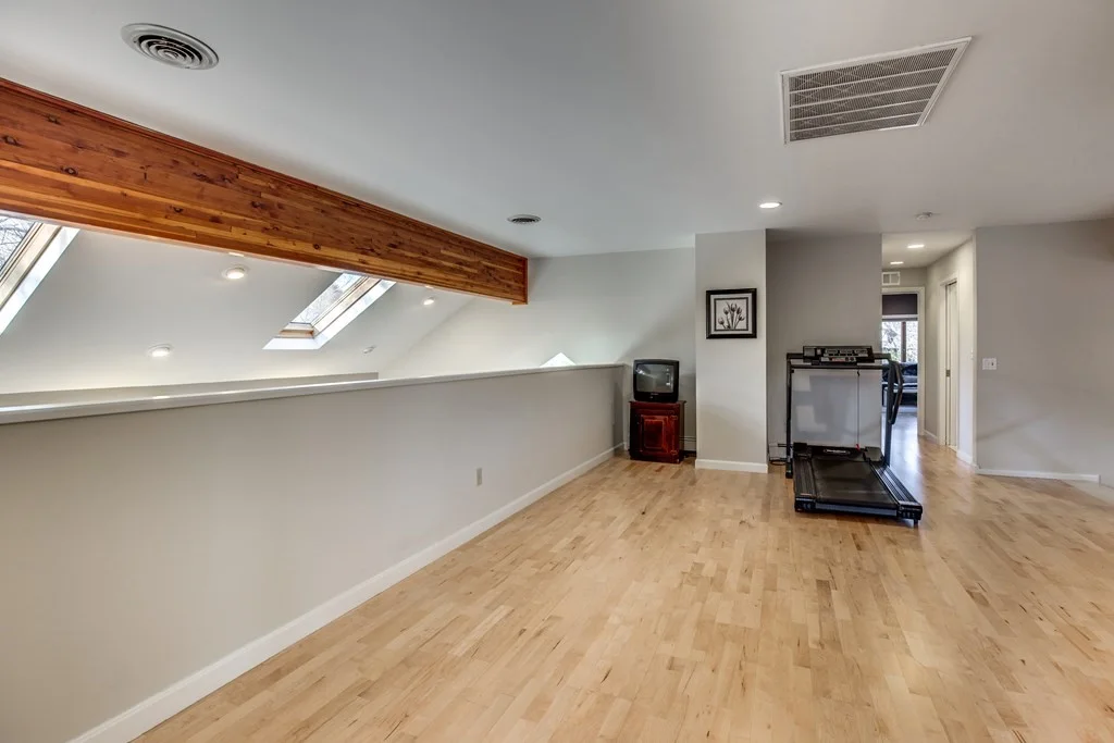 11 Beethoven Ave, Waban