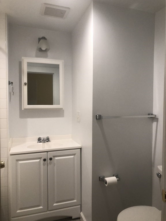 1469 Beacon St, Coolidge Corner