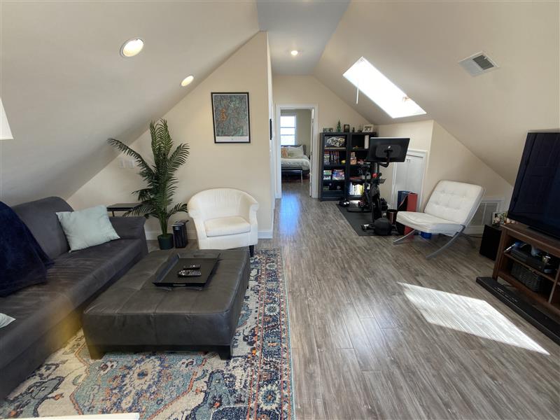 107 Yale St, South Medford