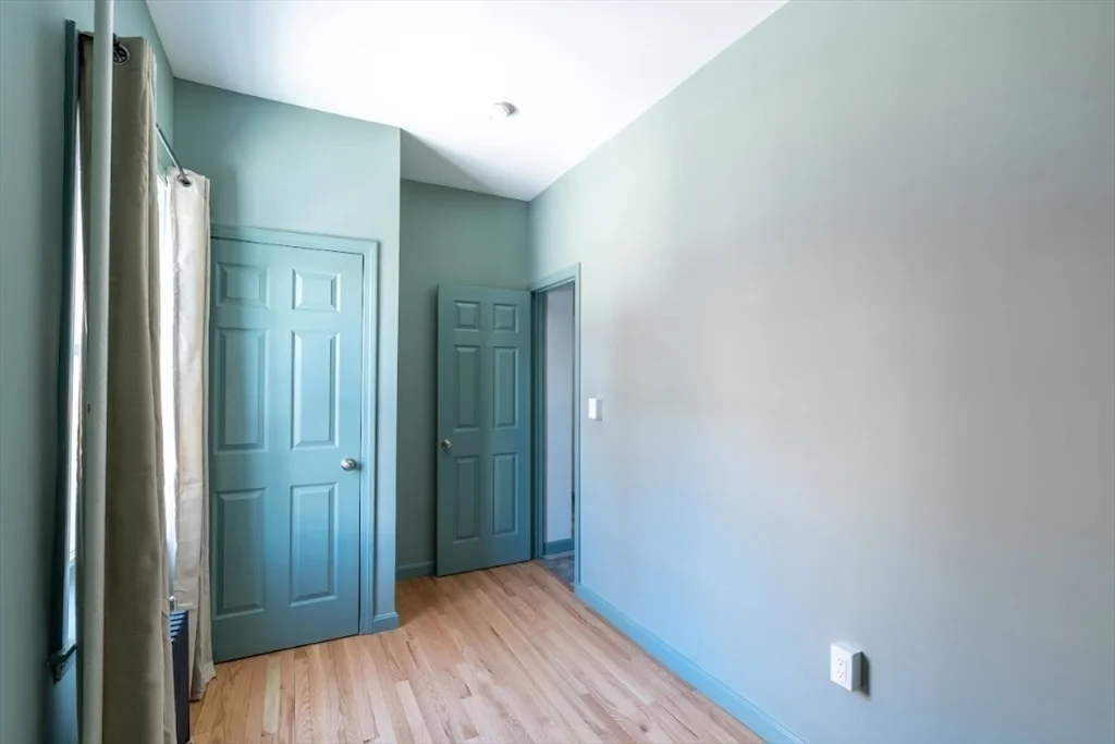 100 Washington St, Brighton