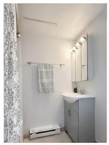 12 Stoneholm St, Fenway