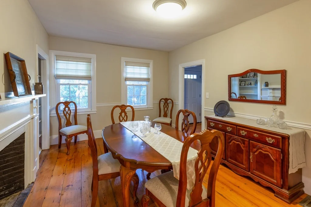 44 Russell St, Downtown