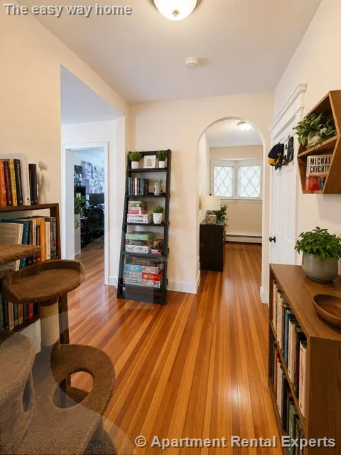 217 Willow Ave, Davis Square