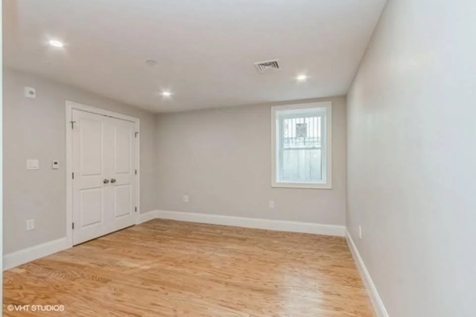 111 Hutchings St, Jamaica Plain