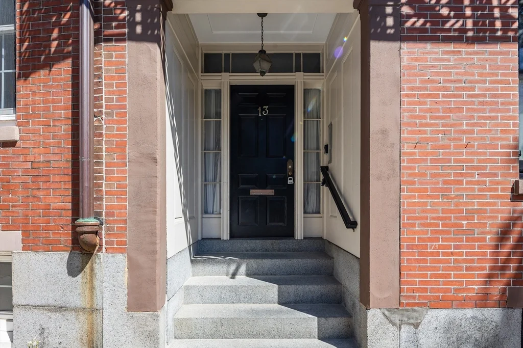 13 Harvard, Charlestown
