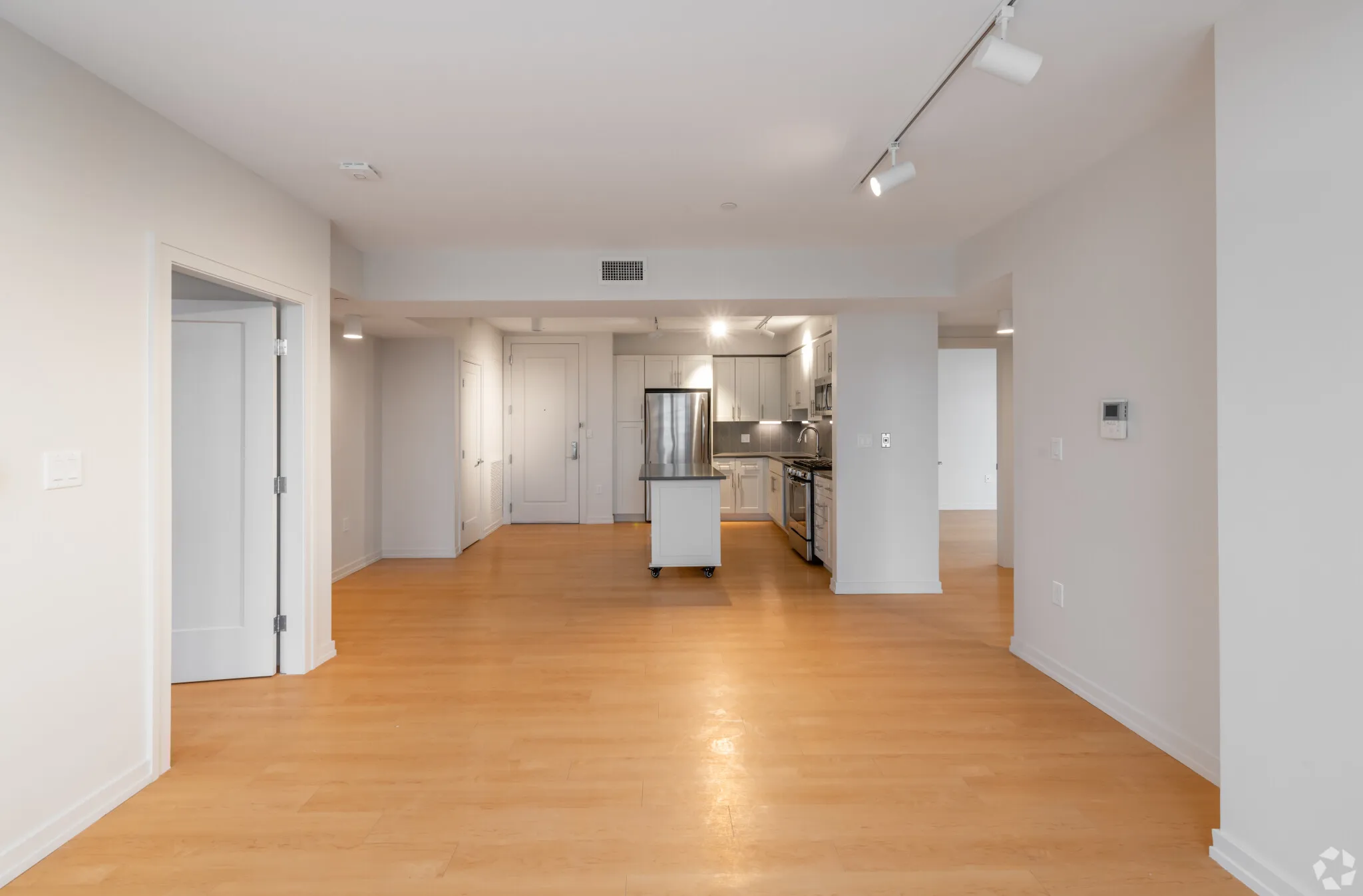 77 New St, Neighborhood Nine