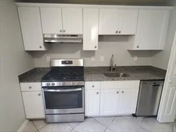 174 Pine St, Holbrook