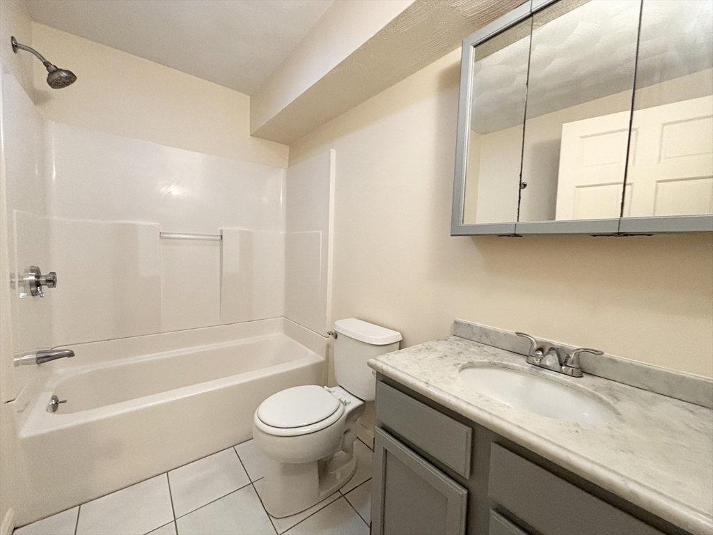 1436 Columbia Rd, South Boston