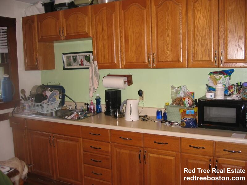 24 Oak Square Ave, Oak Square