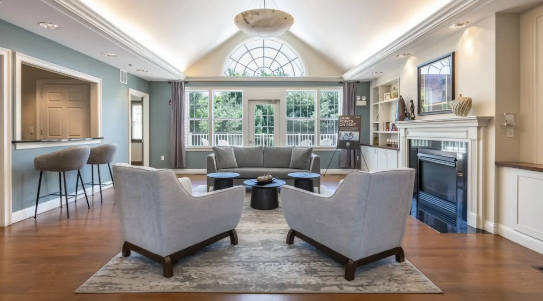 2 Littles Brook Ct, Burlington