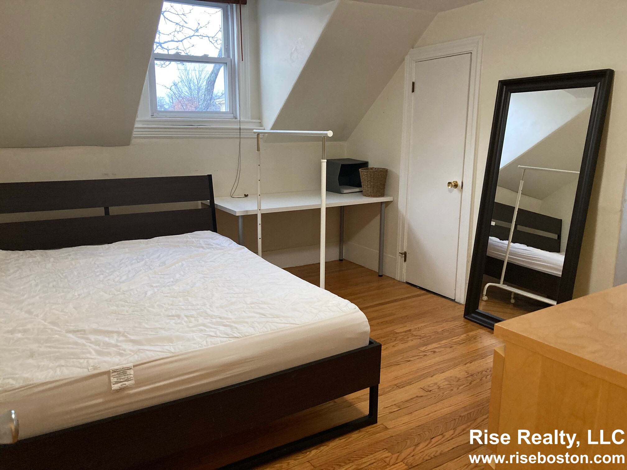 216 Norfolk St, The Port