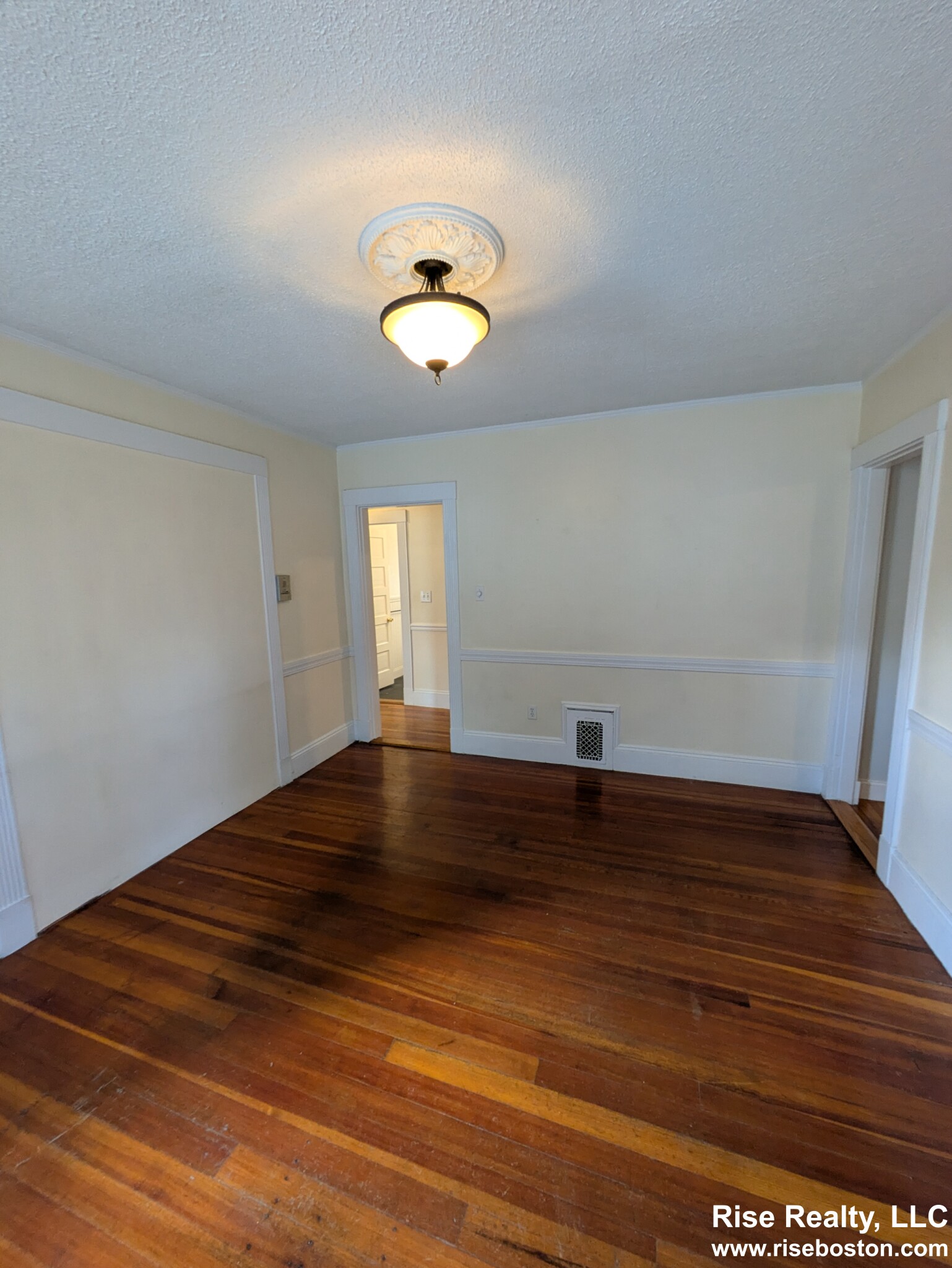 49 Montfern Ave, Brighton