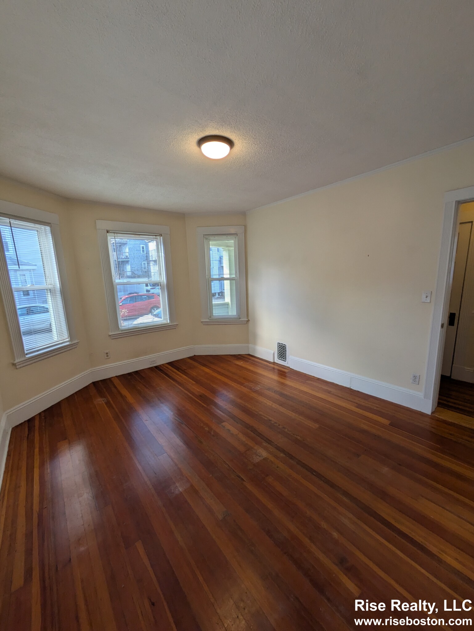 49 Montfern Ave, Brighton