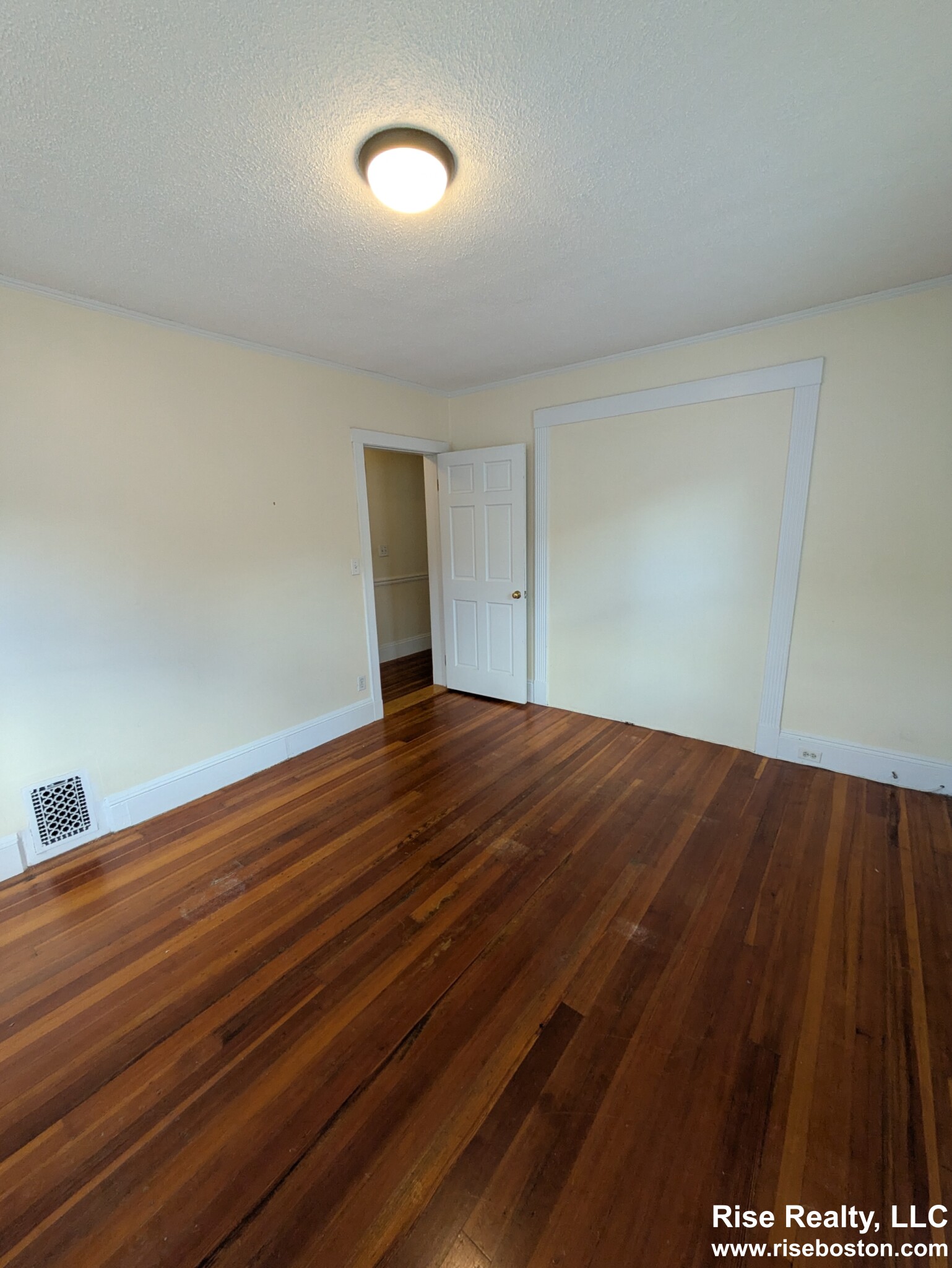 49 Montfern Ave, Brighton