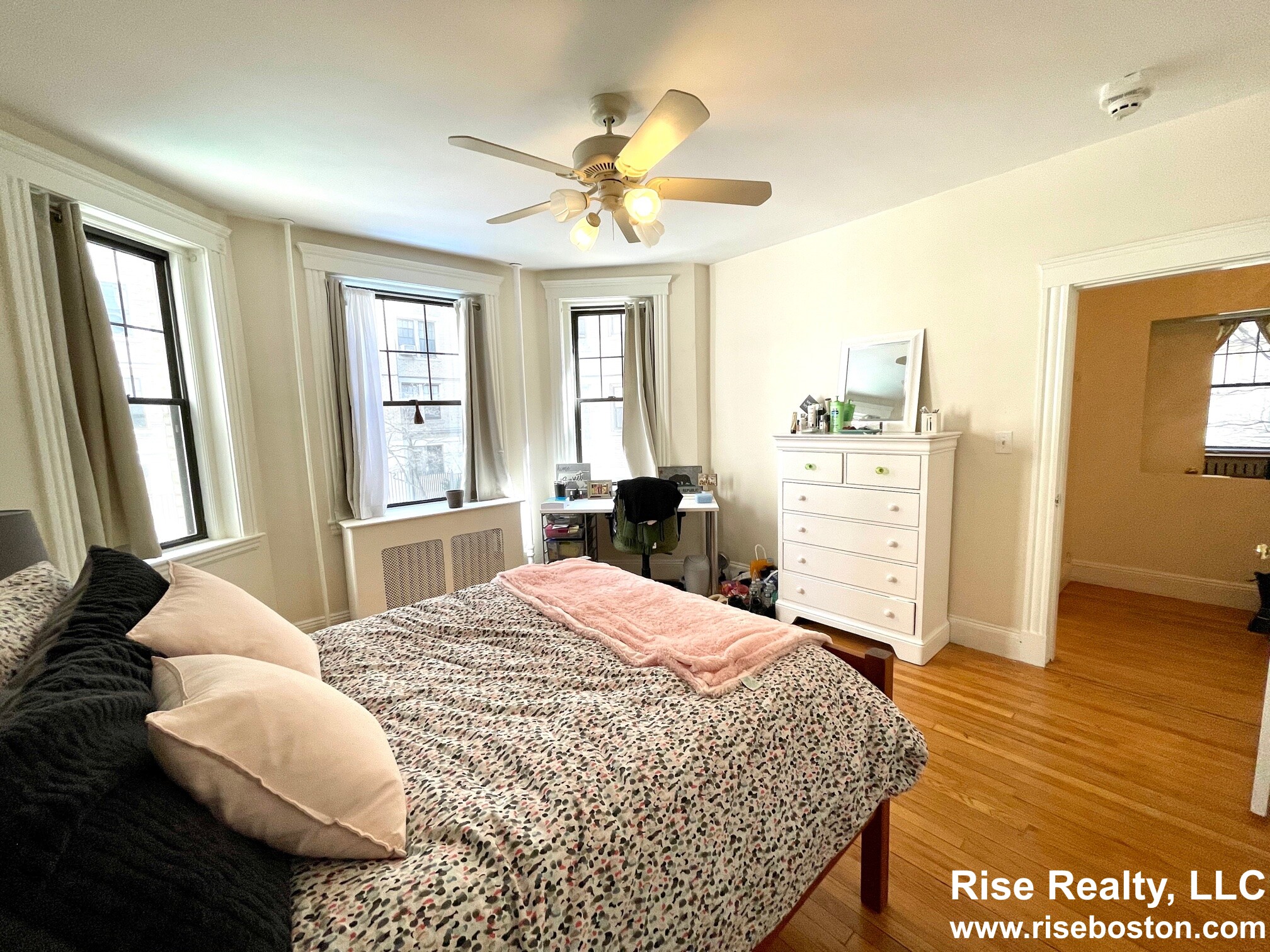 374 Chestnut Hill Ave, Brighton