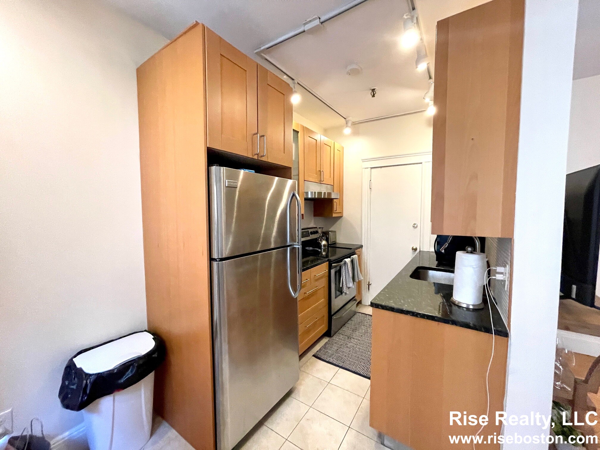 374 Chestnut Hill Ave, Brighton