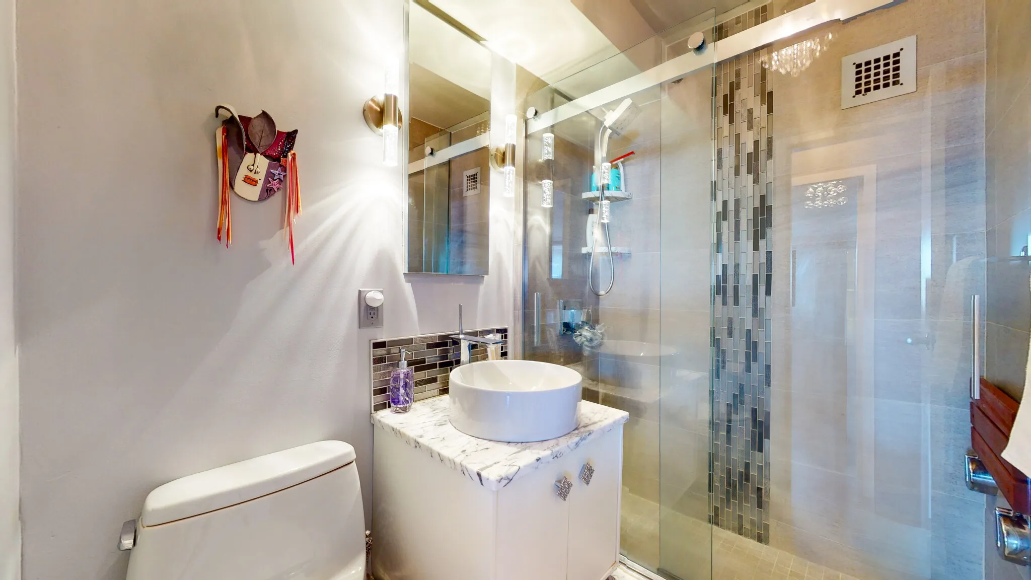 8 Whittier Pl, West End