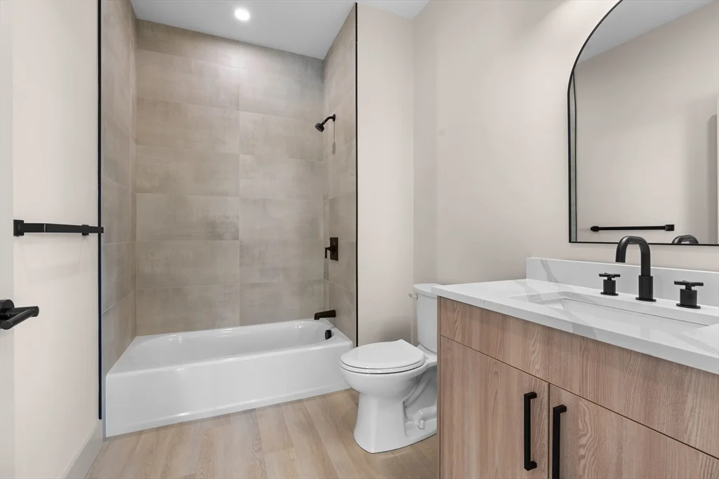 453 Franklin, Melrose