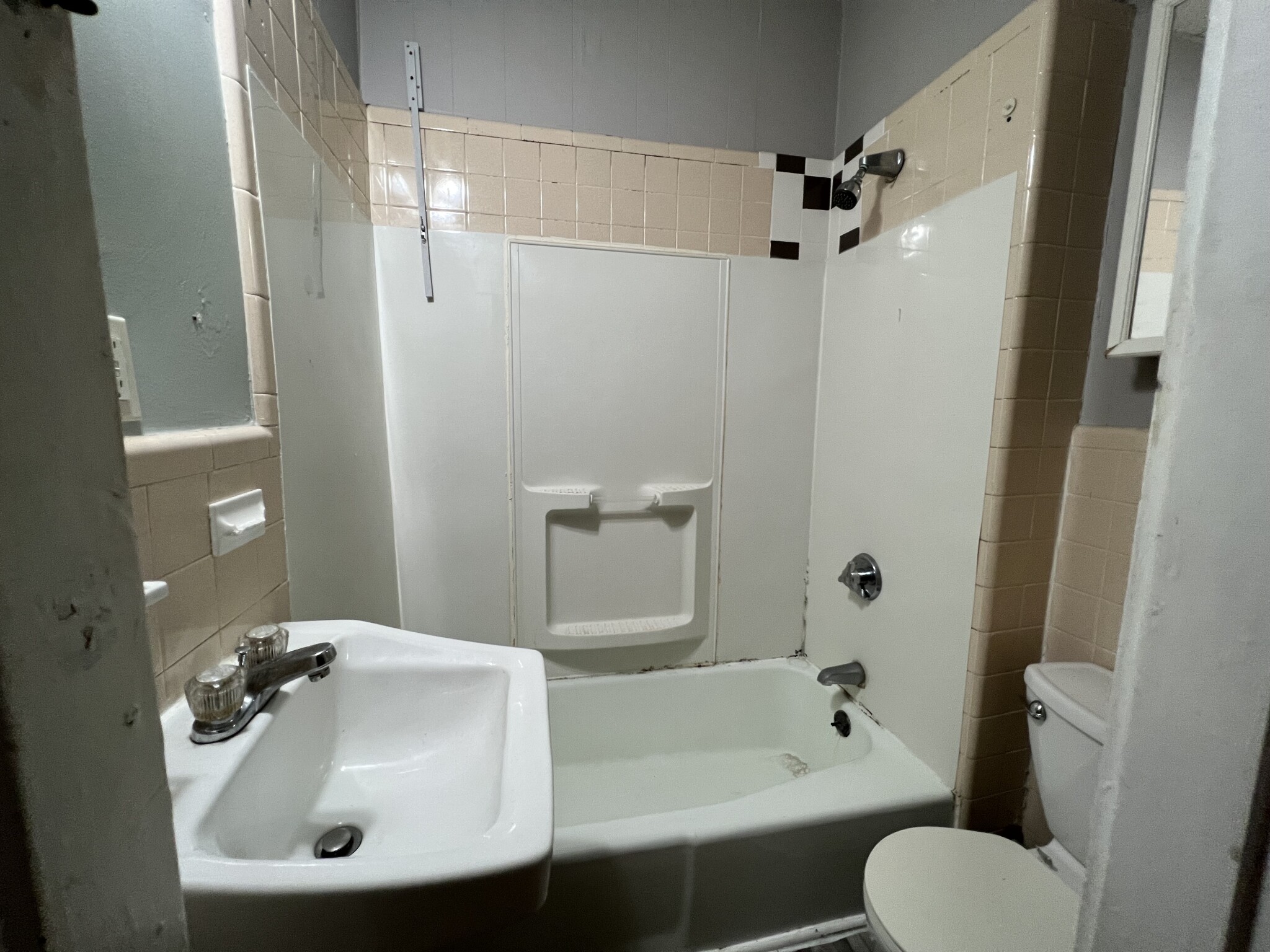 341 Cambridge St, East Cambridge