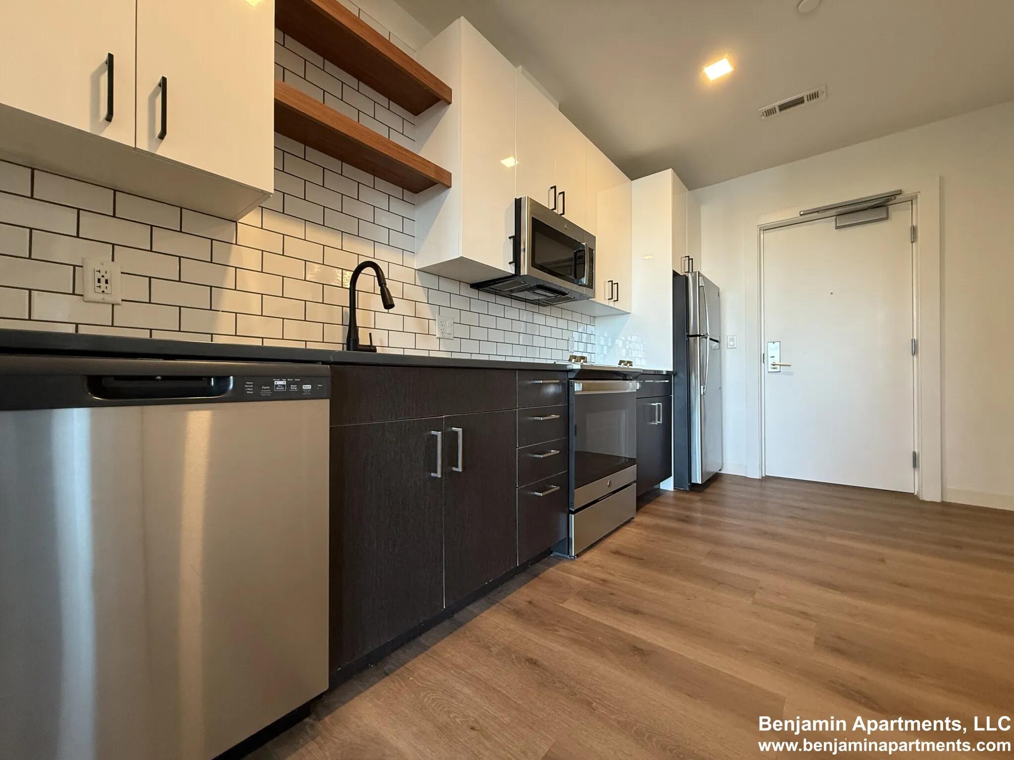 89 Brighton Ave, Allston