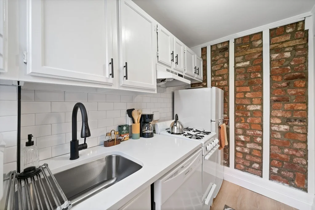 102 Revere St, Beacon Hill